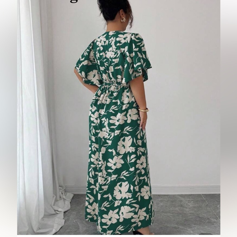 Shein Green & Cream Floral Dress Size 3X - Picture 2 of 11